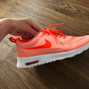 Nike Air Max Thea size 9